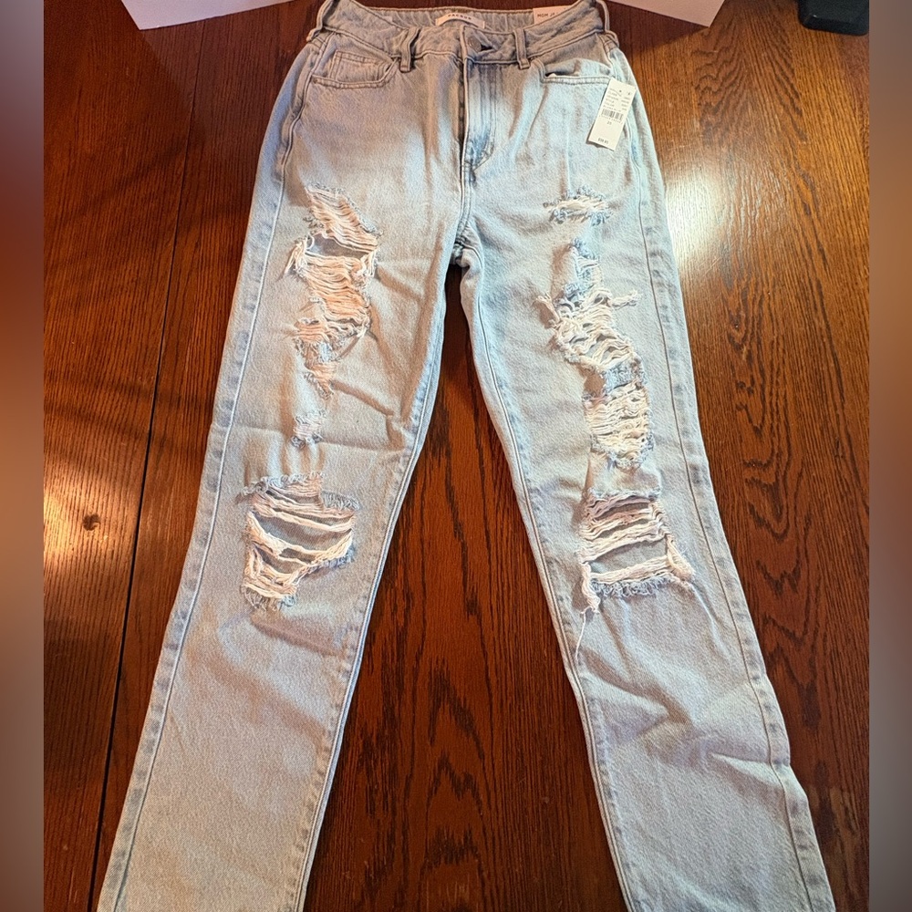 PacSun Light Wash Distressed Mom Jeans 25” High Rise Ripped Distressed 90s NWT